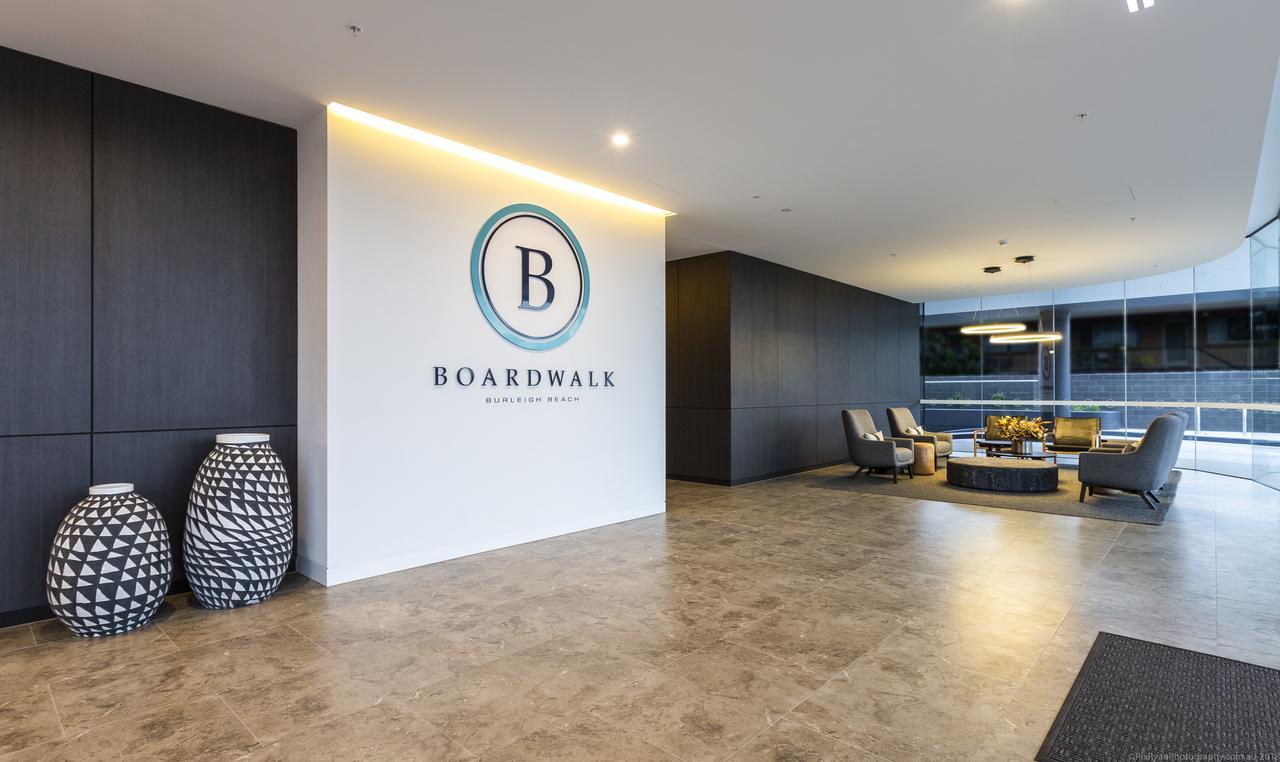 Boardwalk Burleigh Beach - Official Gold Coast Kültér fotó